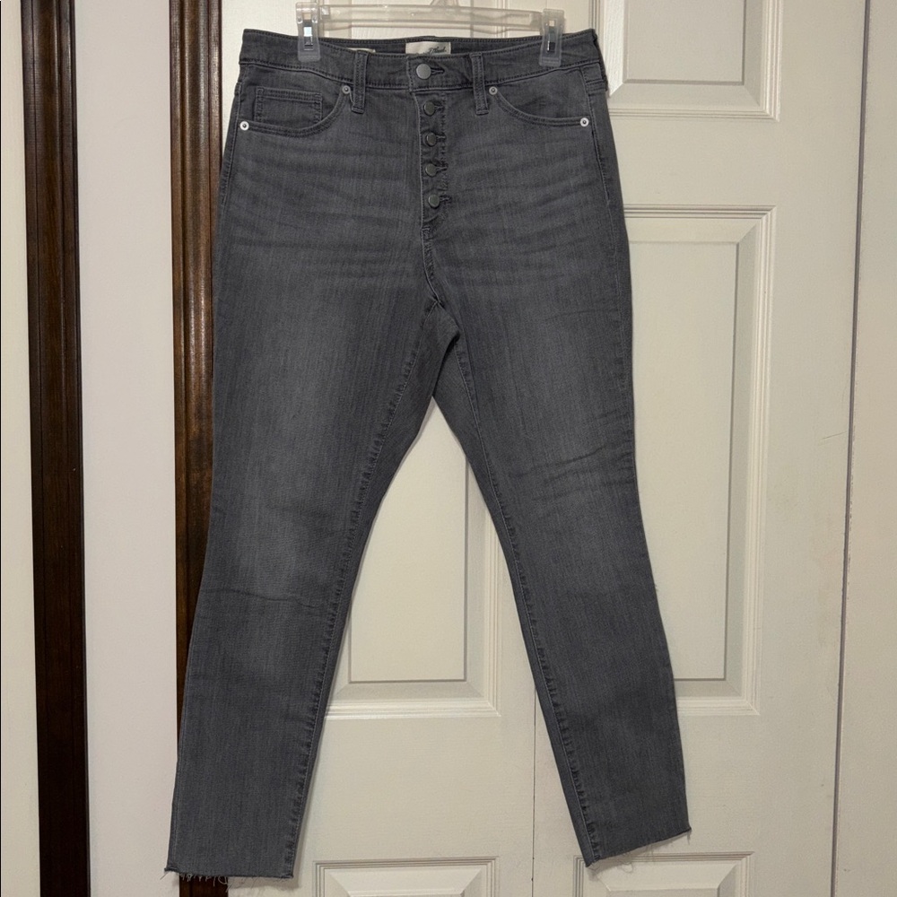 Universal Thread gray denim button up Skinny Jeans - image 3